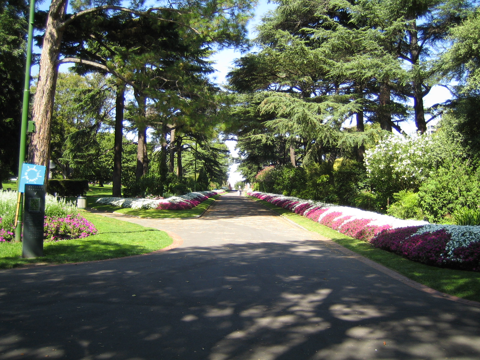 Melbourne: Model Tutor Village in the Fitzroy Gardens