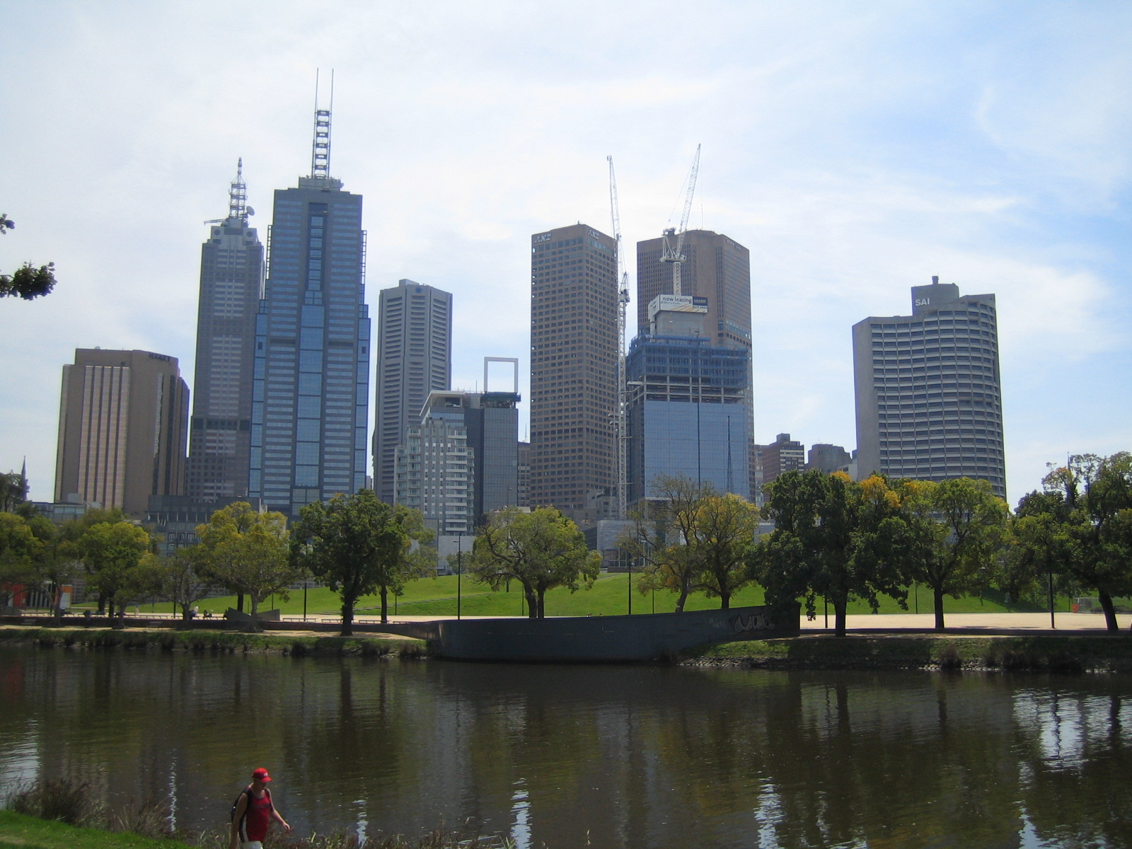 Melbourne: Along the Yarra
