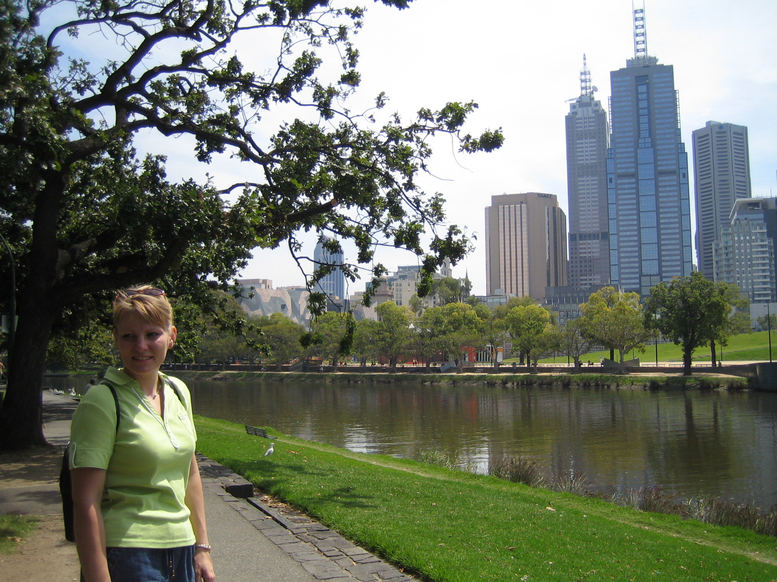 Melbourne: Along the Yarra
