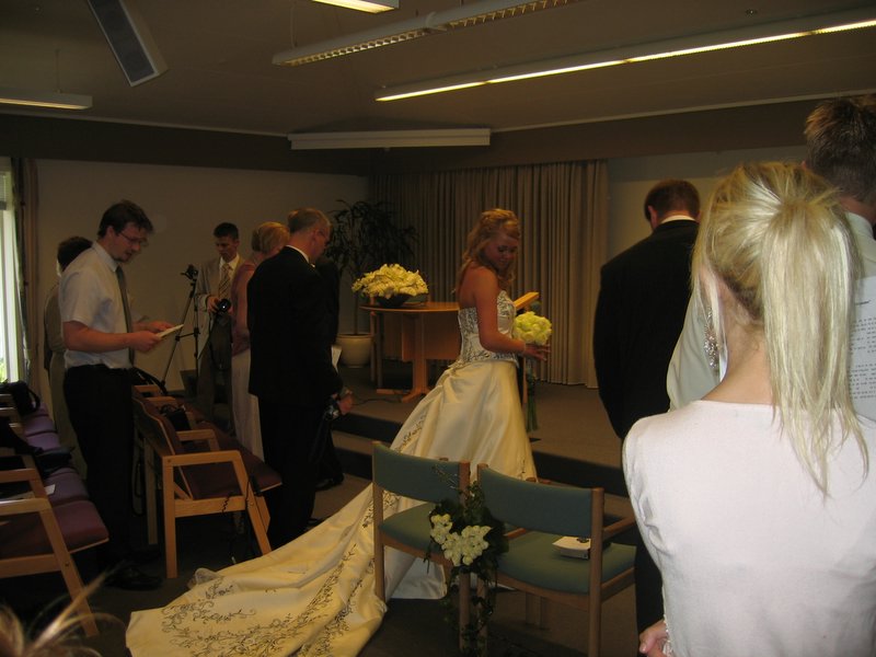 More photos from the wedding.