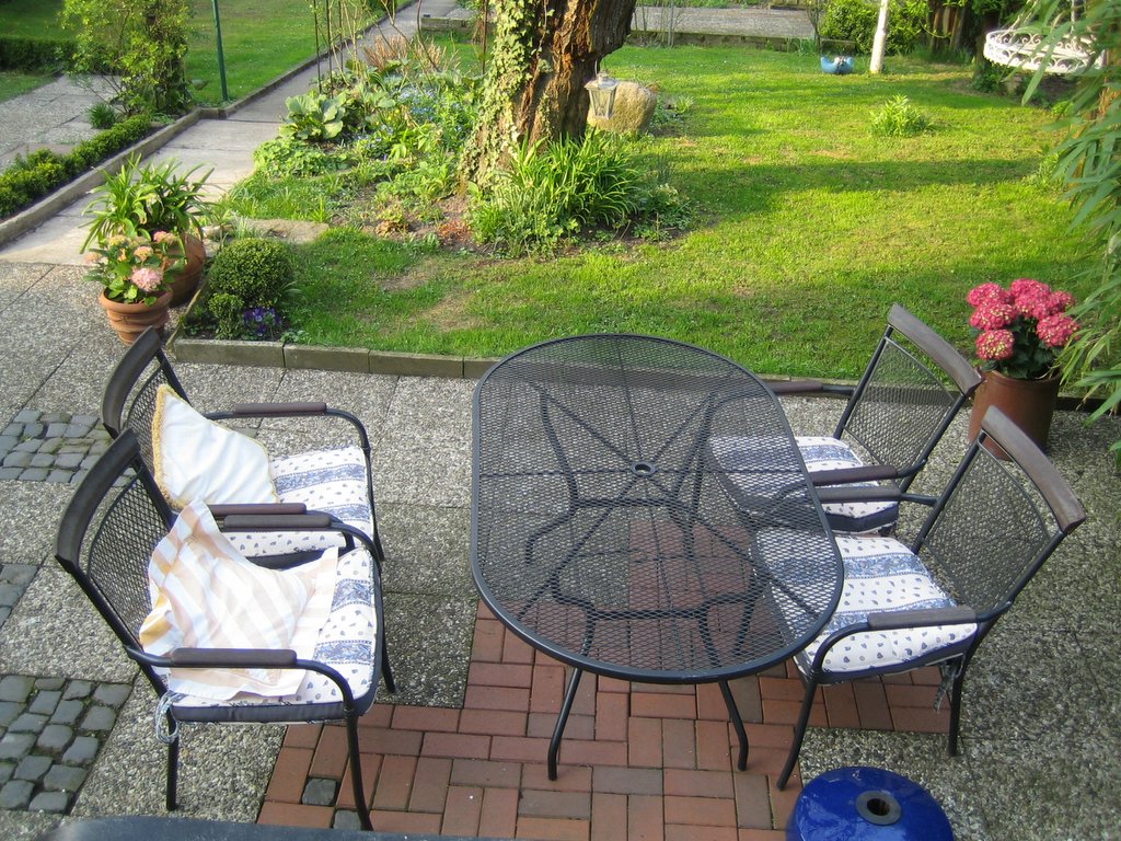 At home with Andreas and Erika