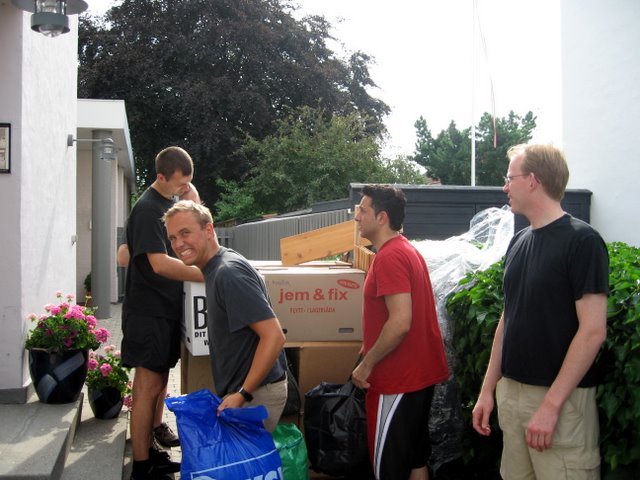 Good friends helping us move in