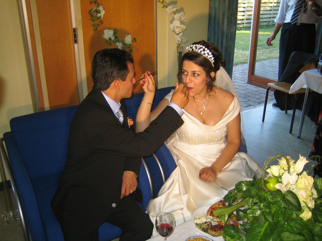 Babak and Sahnaz's wedding part 3: Time to eat.