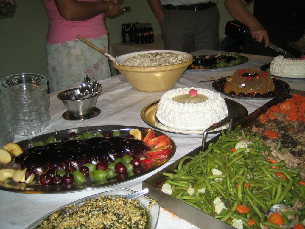 Babak and Sahnaz's wedding part 3: Time to eat.