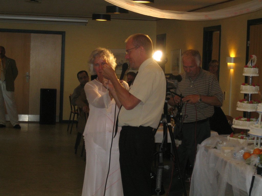 Babak & Sahnaz, part 4: Talk and dancing