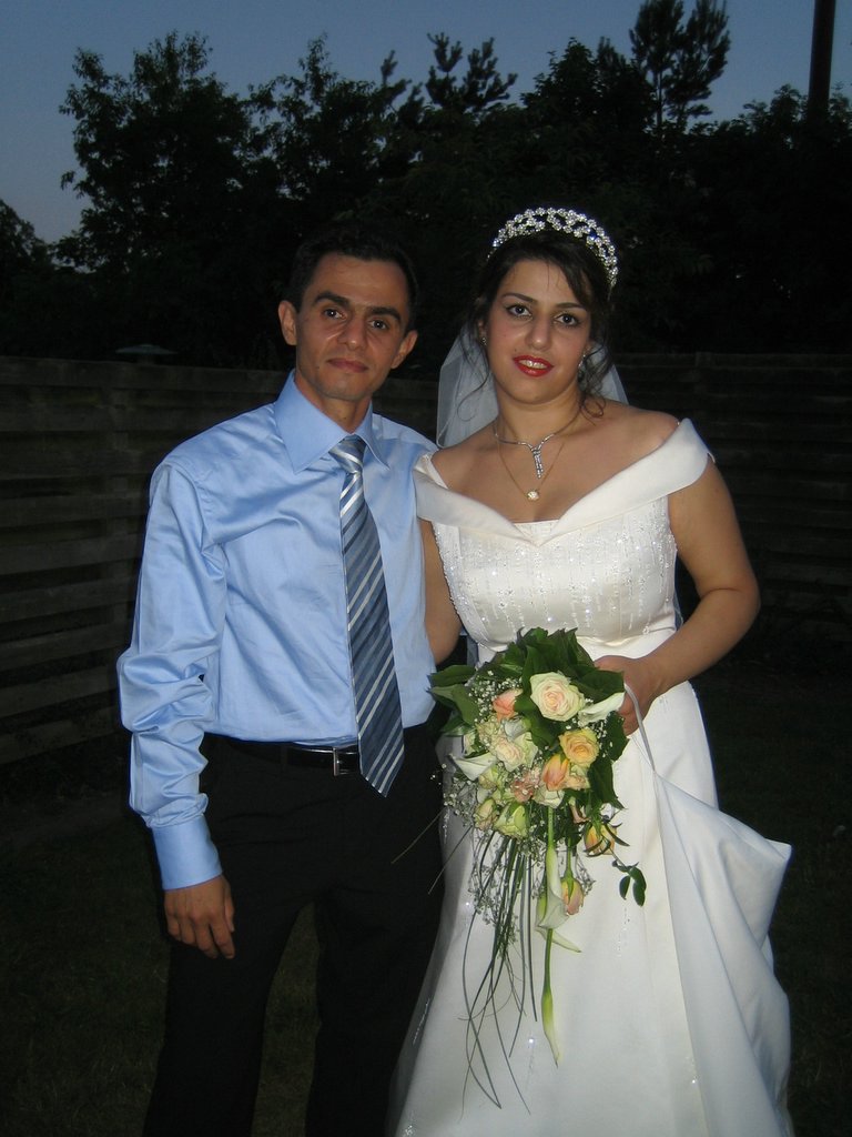Babak & Sahnaz, part 5: Photos and cutting the cake