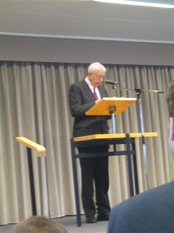 Otto Lang giving the Public Talk