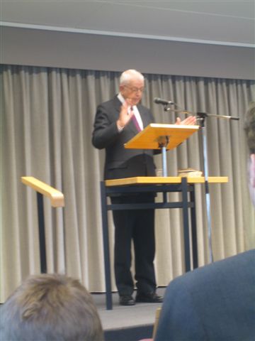 Otto Lang giving the Public Talk