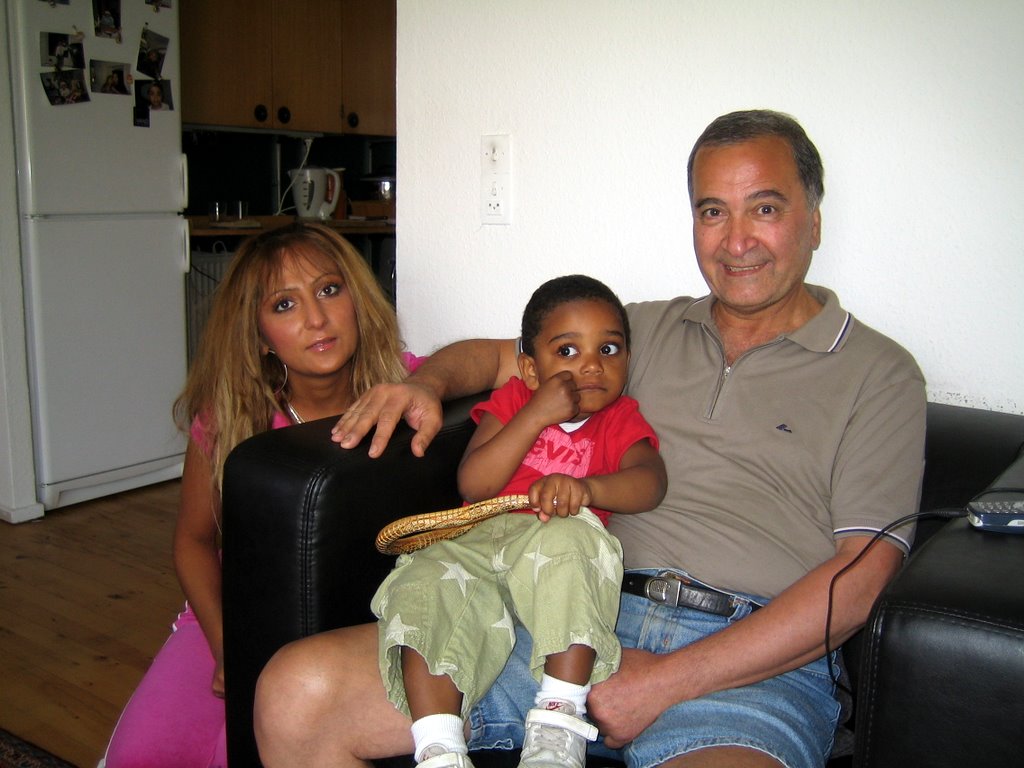Davood, his daughter and grandson