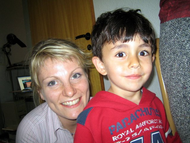 An evening with Mahsumeh, Arman and the kids