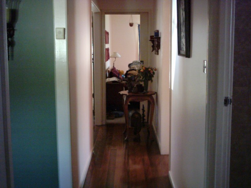 35 wonderful photos of Sanna, Chris, Chrystal and their new home :-D