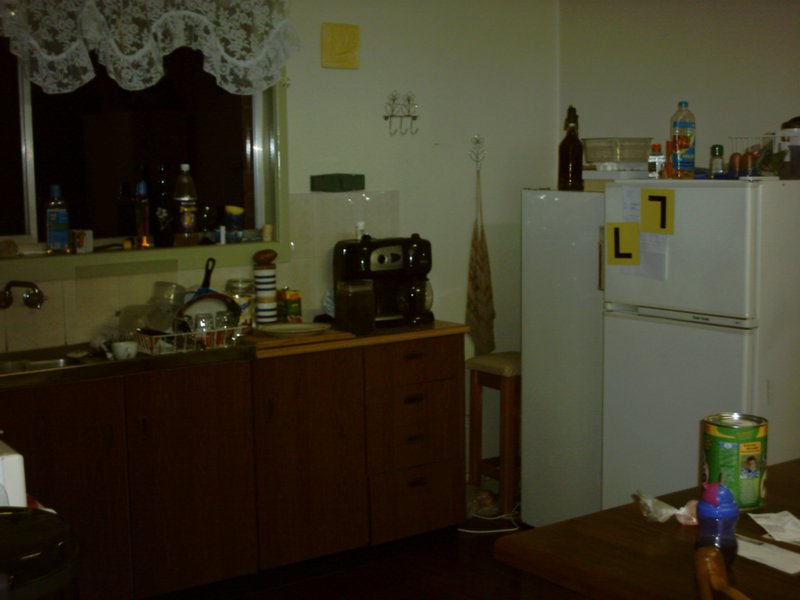 35 wonderful photos of Sanna, Chris, Chrystal and their new home :-D