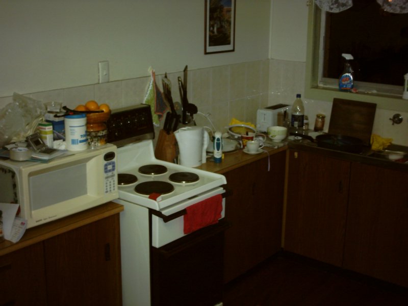 35 wonderful photos of Sanna, Chris, Chrystal and their new home :-D