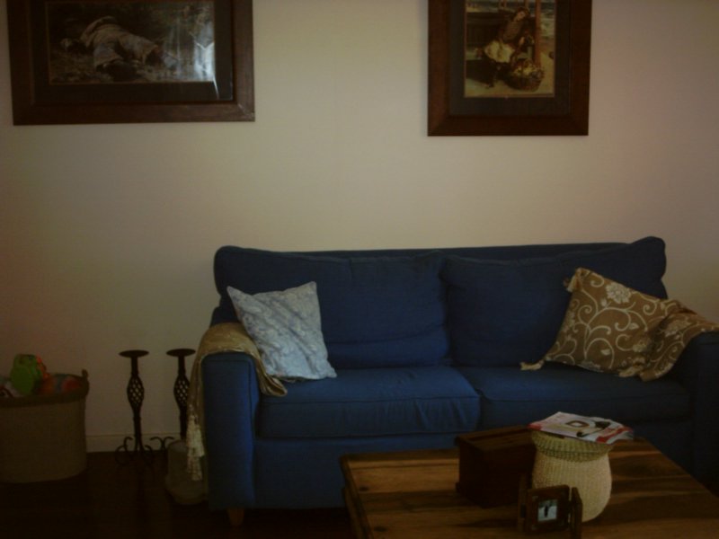 35 wonderful photos of Sanna, Chris, Chrystal and their new home :-D