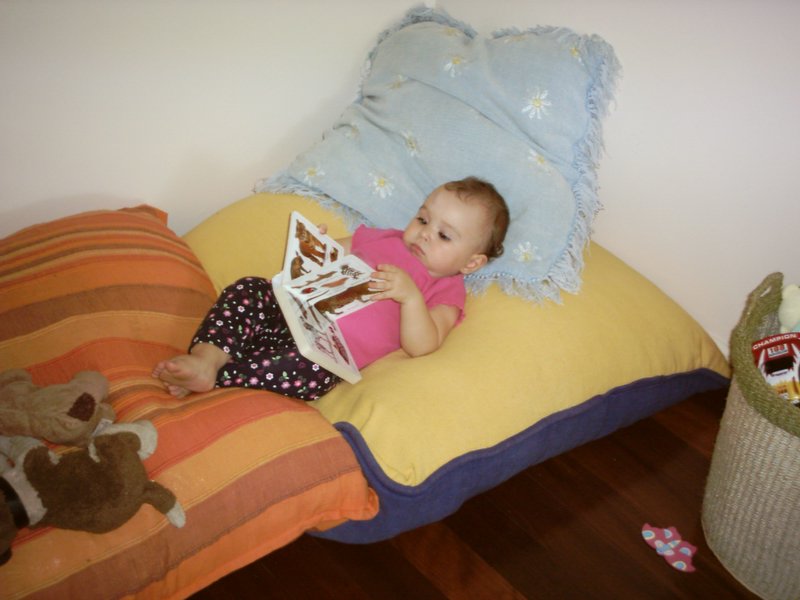 35 wonderful photos of Sanna, Chris, Chrystal and their new home :-D