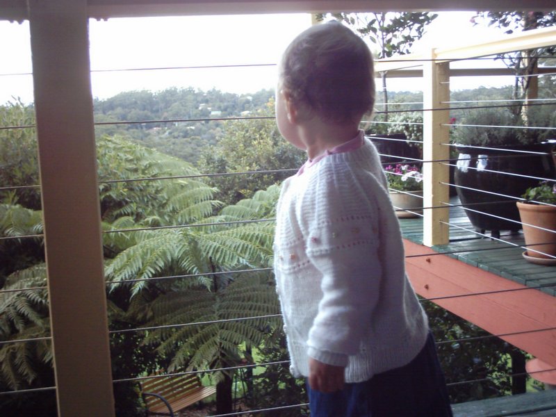 35 wonderful photos of Sanna, Chris, Chrystal and their new home :-D